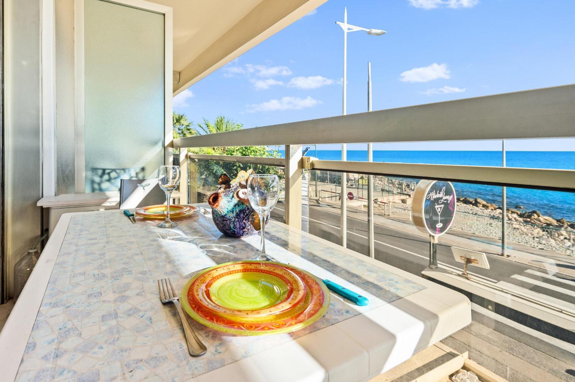 'Le Berkeley' Vue Mer, Centre, Parking Menton Dış mekan fotoğraf