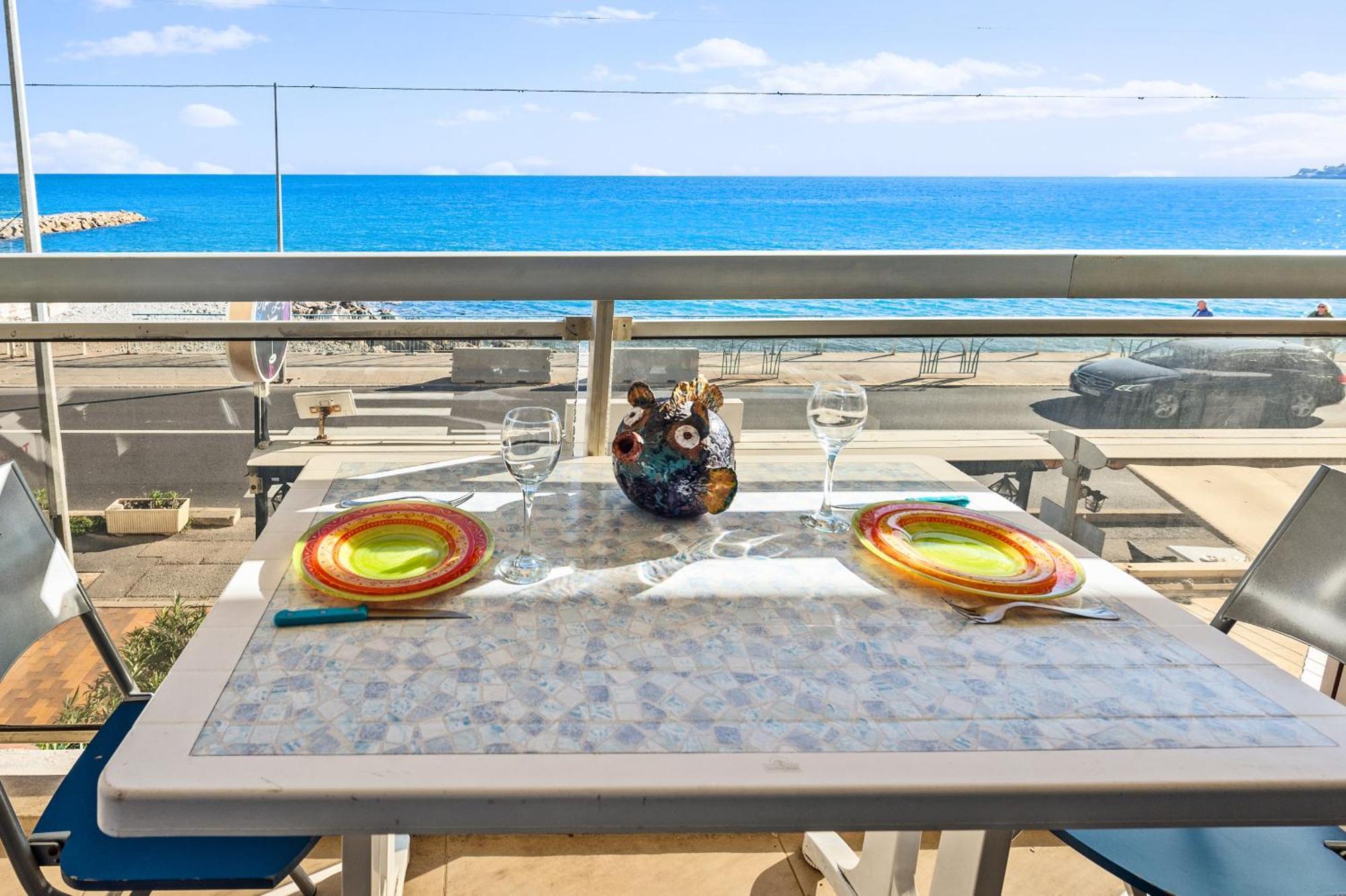 'Le Berkeley' Vue Mer, Centre, Parking Menton Dış mekan fotoğraf
